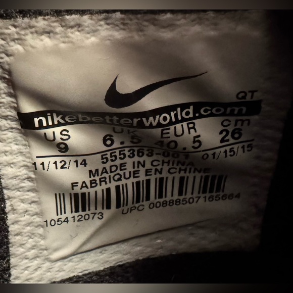 Nike Women's Air Max 2013 Black Silver Sz 9 555363 001 Running Shoes - Picture 2 of 6